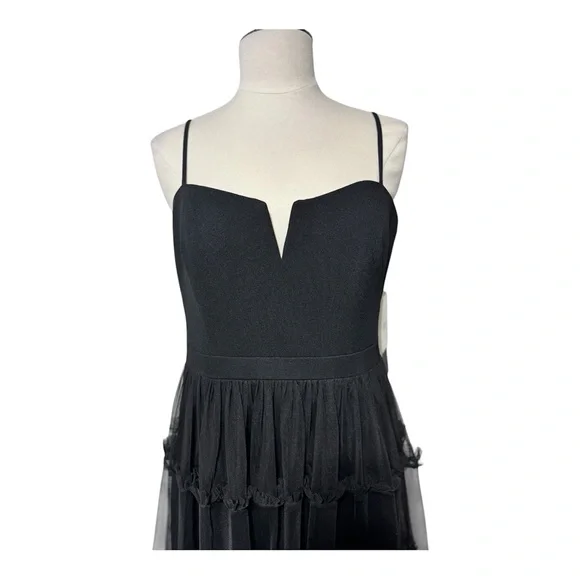 Adrianna Papell Women's Ruffle Tiered Mesh Sleeveless Gown in size 10 - Picture 6 of 11